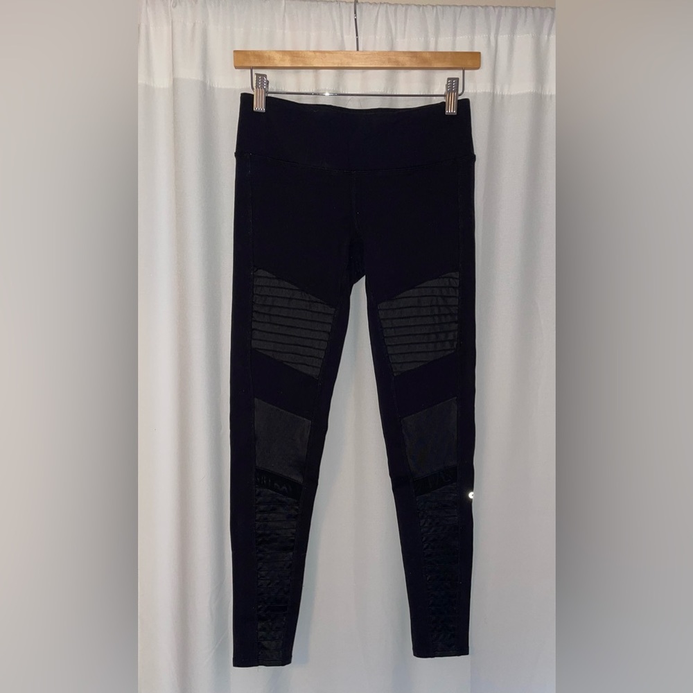 Alo yoga black moto leggings women’s S small ALO mesh panels legging bottoms